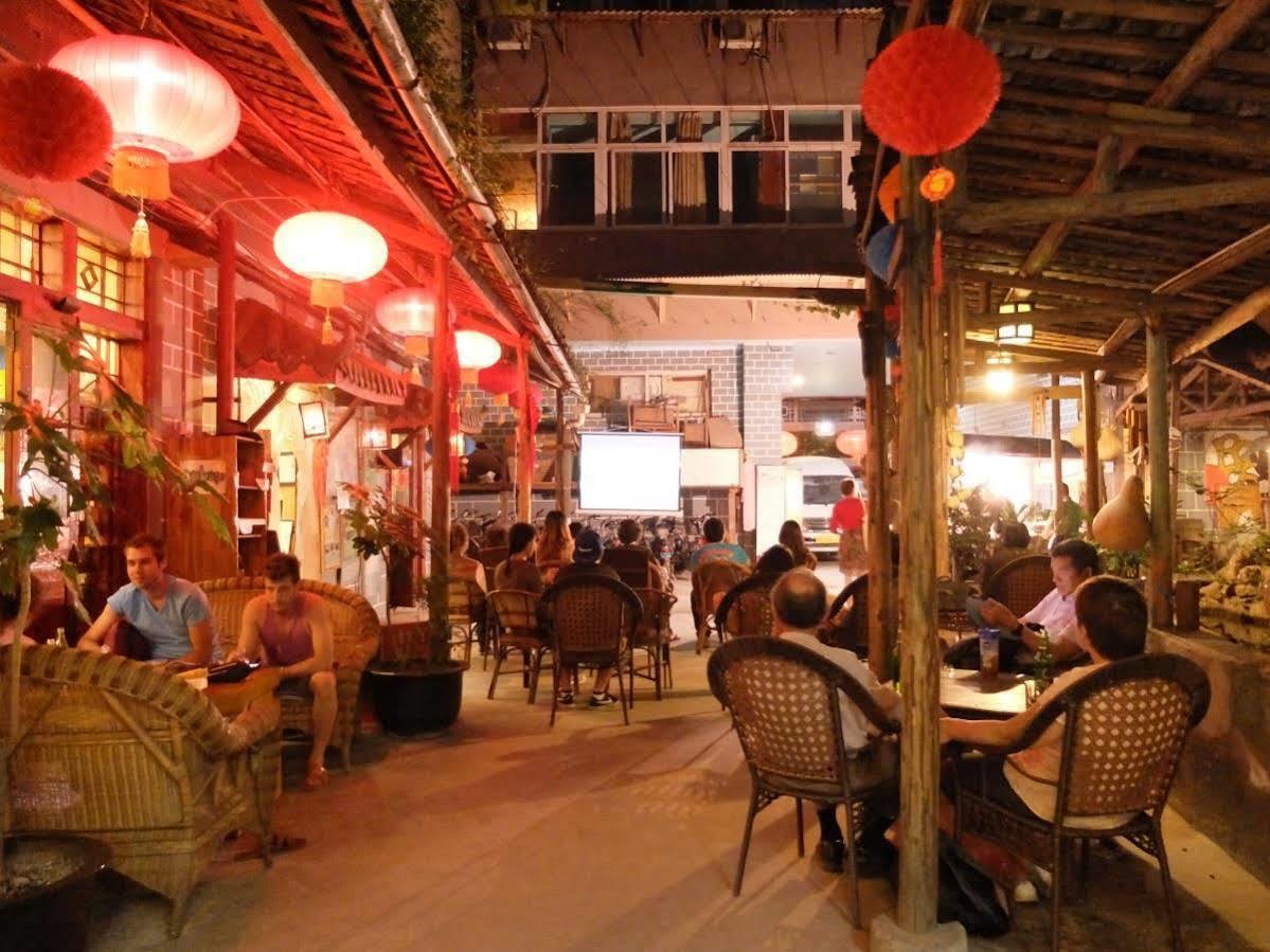 Hello Chengdu International Youth Hostel Esterno foto